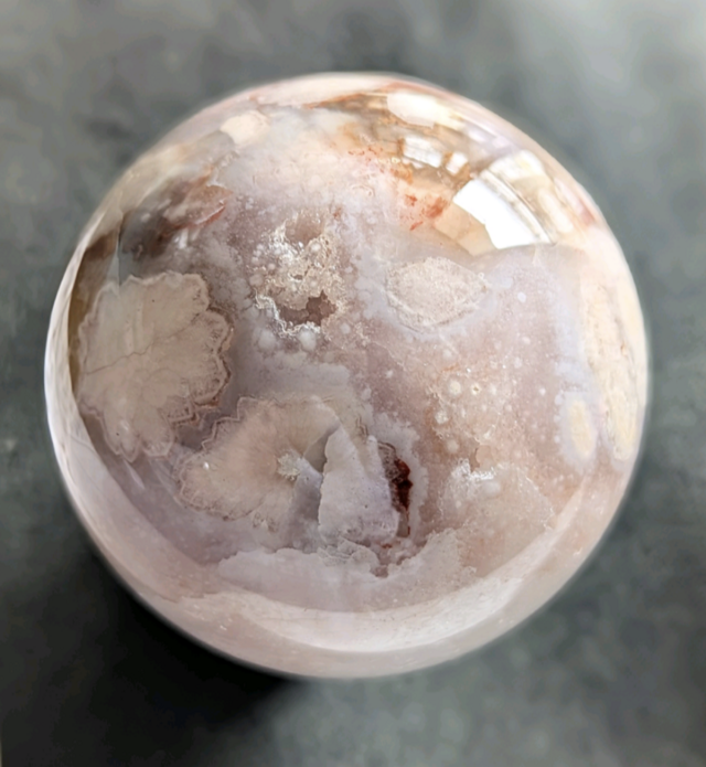 桜瑪瑙（チェリーブロッサムアゲート）《マダガスカル産》のスフィア