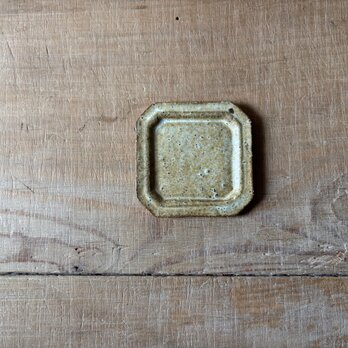 chic and clan ; artless Life 村上直子（器のしごと） 作品一覧