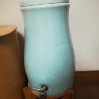 浄水器 百年のしずく 有田焼 青磁 据え置き型 ショップ