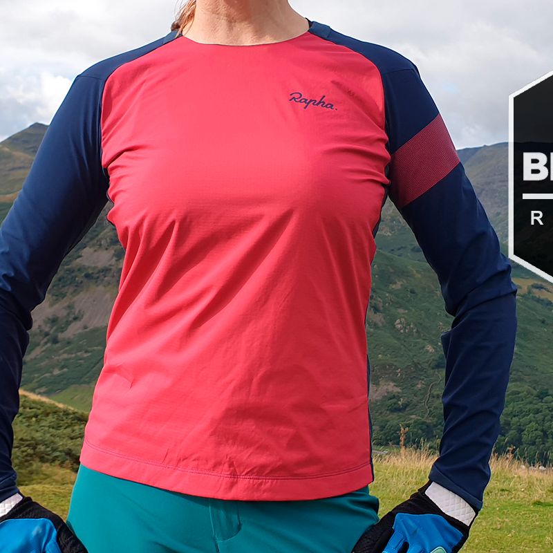 Rapha Women's Trail Windblock Jersey review | Bike Perfect