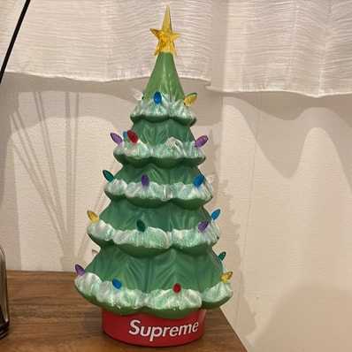 Supreme 15 Holiday Tree 