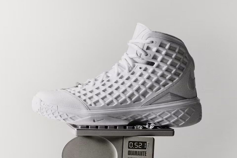 9/23発売｜Nike Kobe 3 Protro 