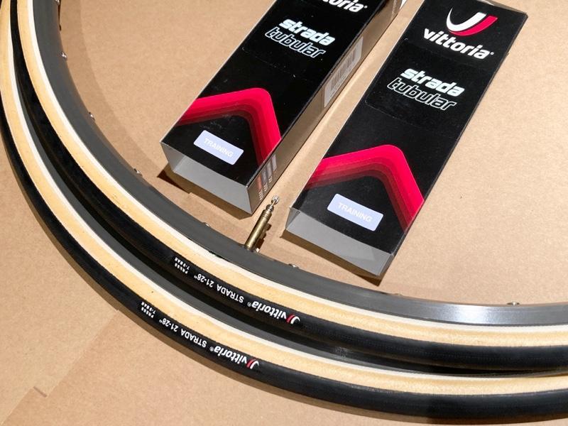 Vittoria Strada 21-28 のパーツレビュー | デ・ローザ(Kannonthal