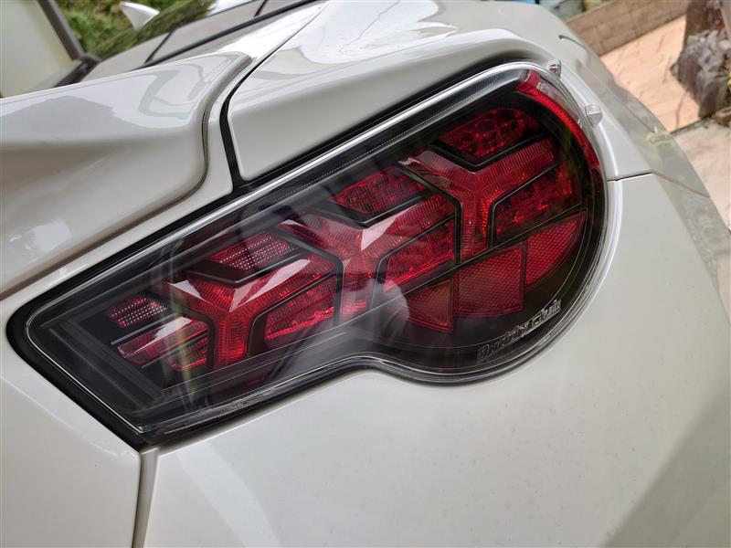 BuddyClub（バーディクラブ）テールランプ 殻割り＆シーケンシャル