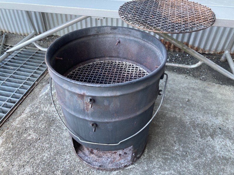 ペール缶で焚き火台兼BBQグリルを作る。（その他 今日の乗り物）by