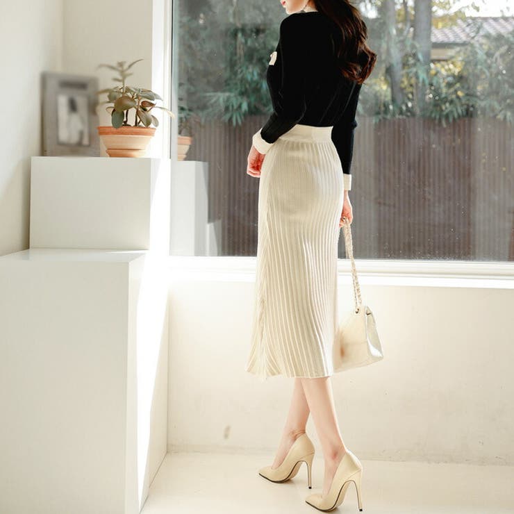 ニットセットアップ パールボタンニットトップスとニットスカート上下