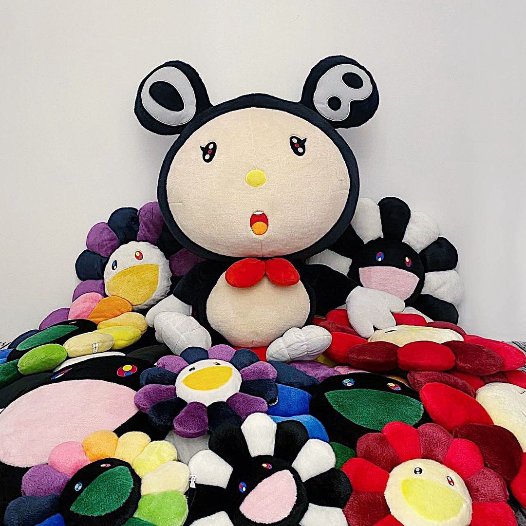 Takashi Murakami / kaikai kiki】大人気のクッションが待望の再入荷