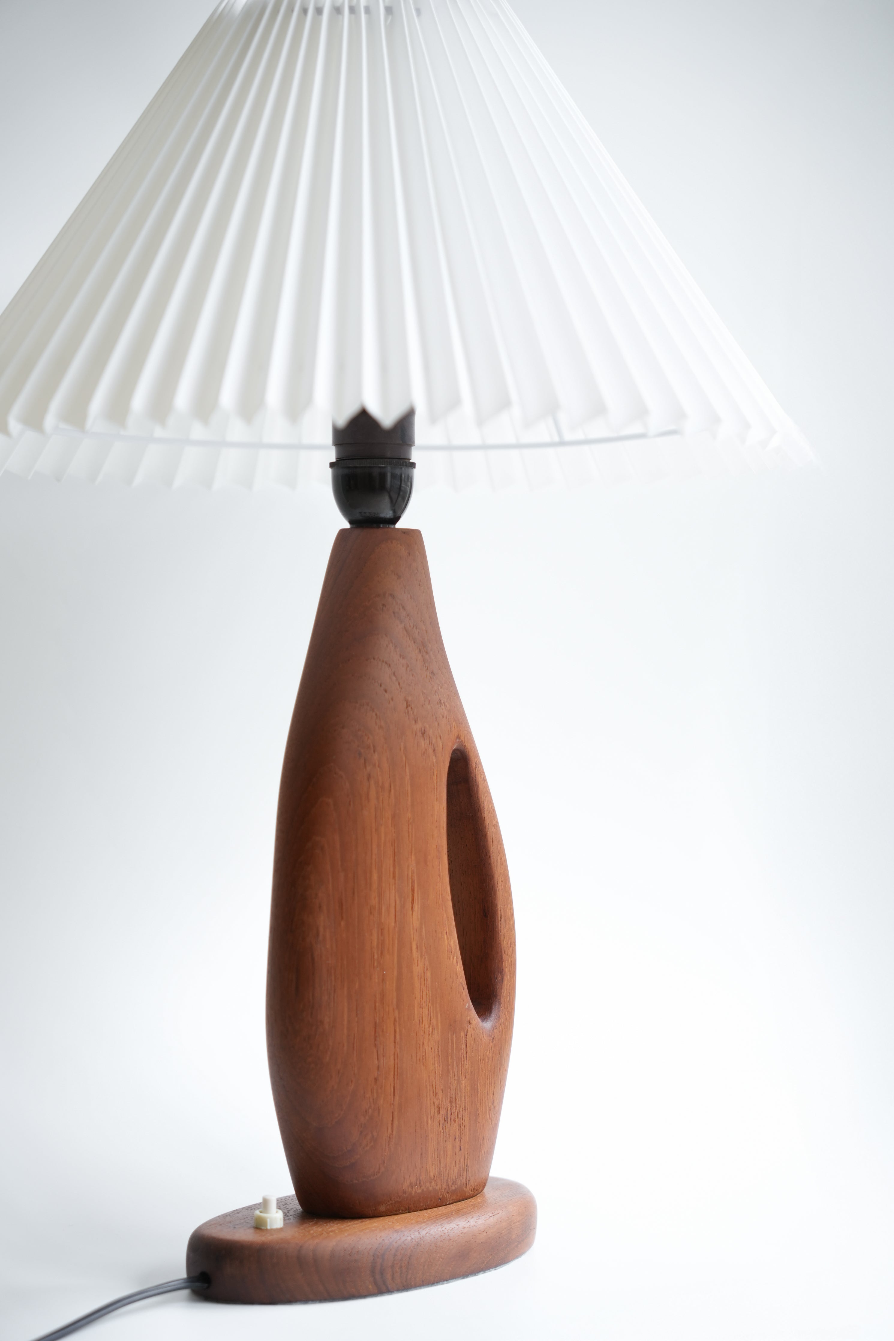 デンマークヴィンテージ テーブルランプ チーク材 間接照明 北欧