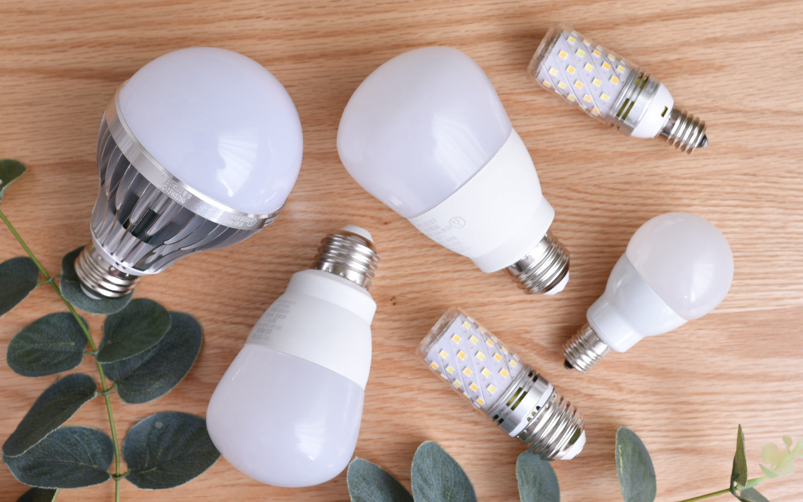 あす着] LED電球 リモコン式 40w形相当 E26口金 調光調色 直径30mm 4