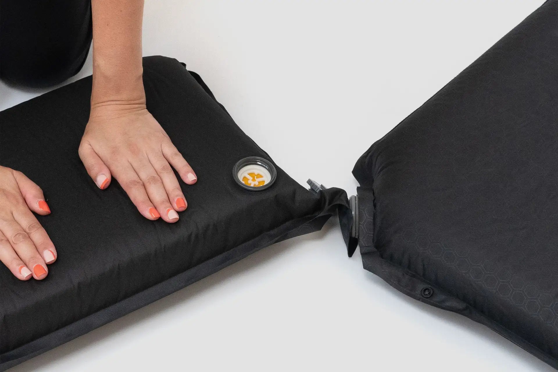 膨らむ速さや硬さと共に抜群の寝心地も高次元で両立した自動吸気