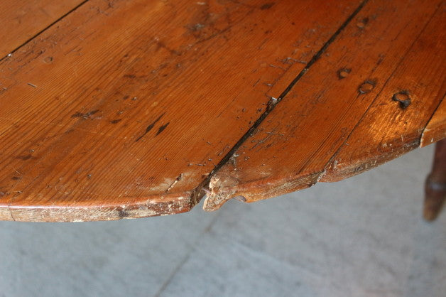 レアなオールドパインラウンドテーブル（机） イギリスアンティーク