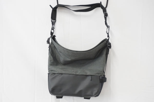 メッセンジャーバッグ - バッグ - アクセサリー ｜ バイチャリ公式