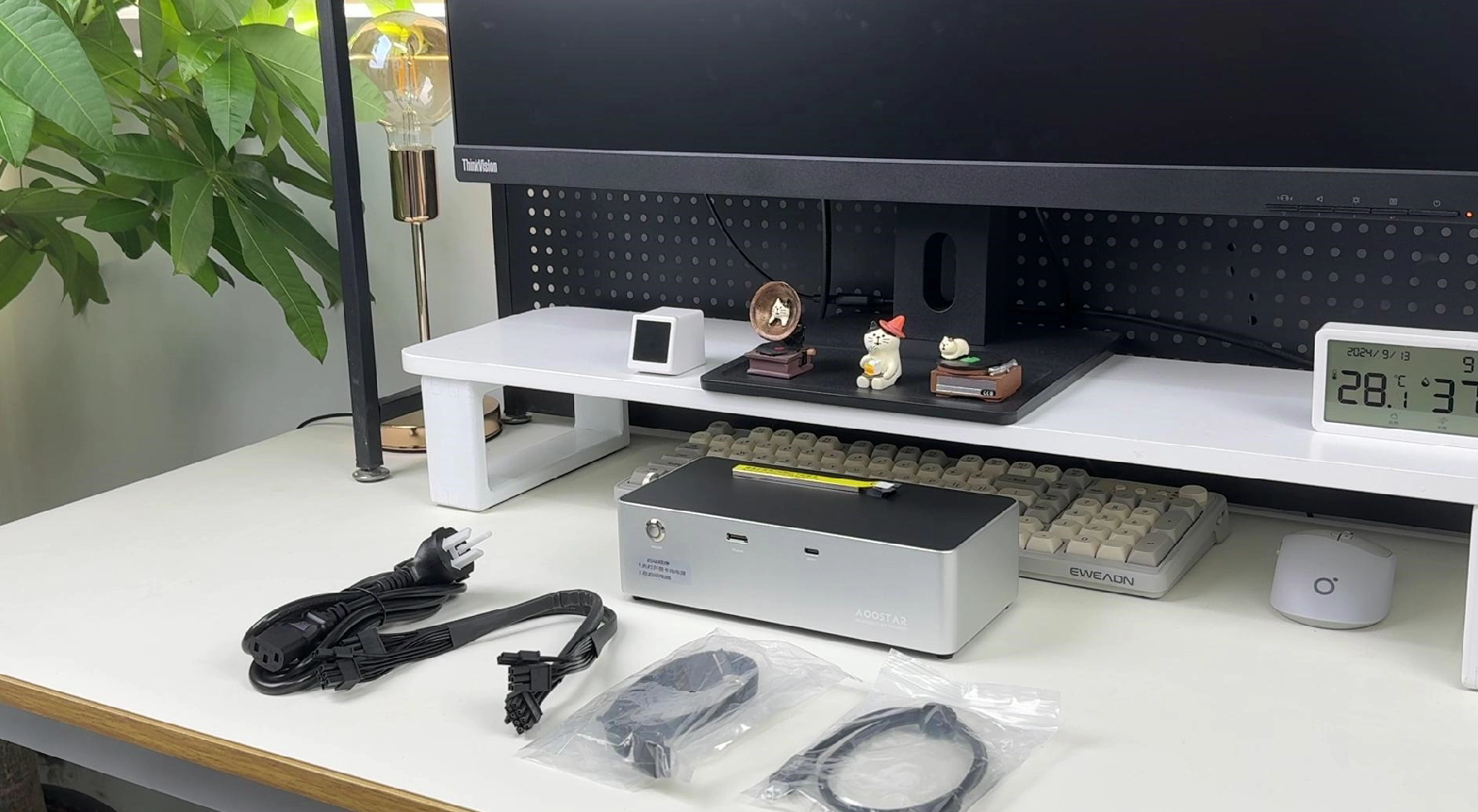 AOOSTAR AG02 EGPUドック（OCulink/USB4ポート搭載、800W電源内蔵