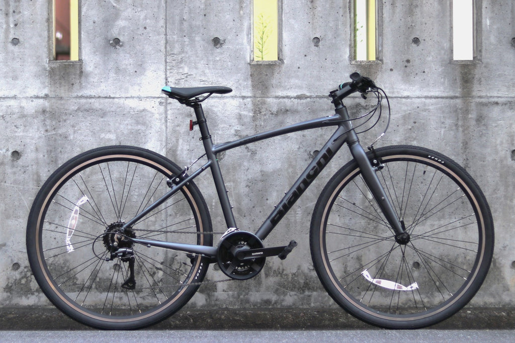 日常使いにフォーカスしたタフなクロスバイク「Bianchi C-SPORT1.2024