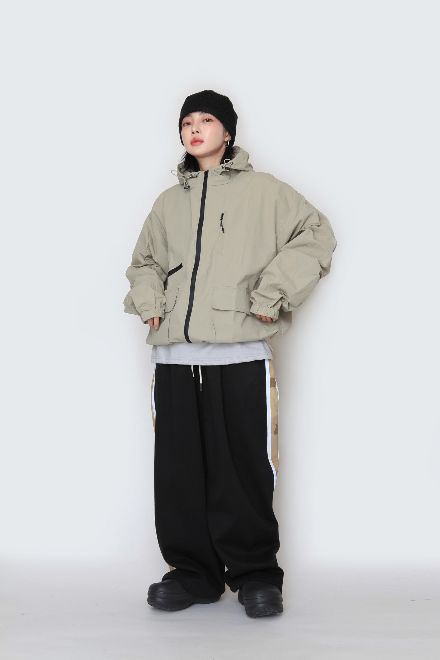 ポケットフード付きウィンドブレーカー - nutellike | 60% - アジア