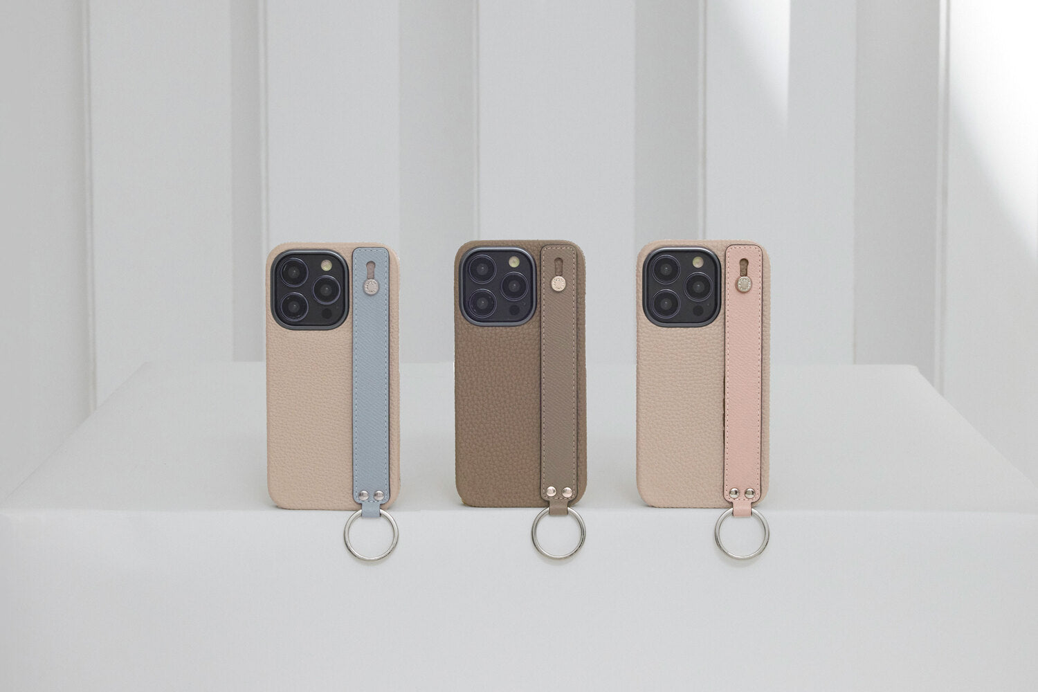 上質なレザーのiPhoneケース / スマホケース – イタリア(ミラノ)発の