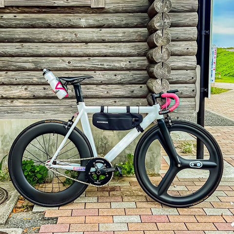 速さとスタイルの融合: バトンホイールピストとICAN ピストバトン