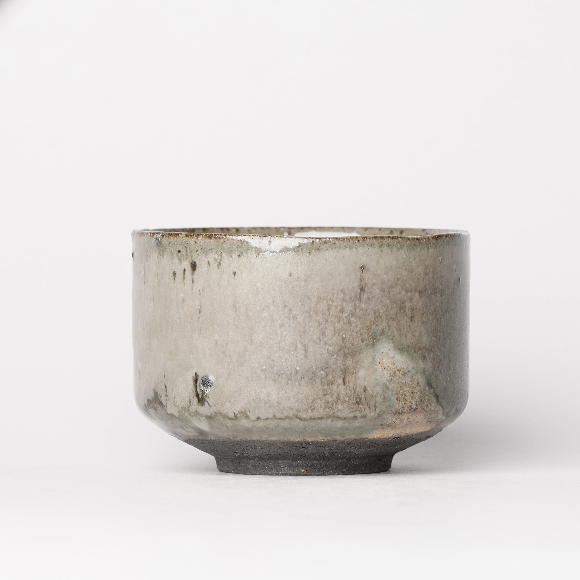 川口武亮| 黃灰筒碗抹茶碗B – Monoina