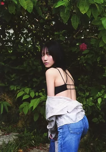 君にしか教えない 野口衣織 写真集 野口衣織ファースト写真集 君に