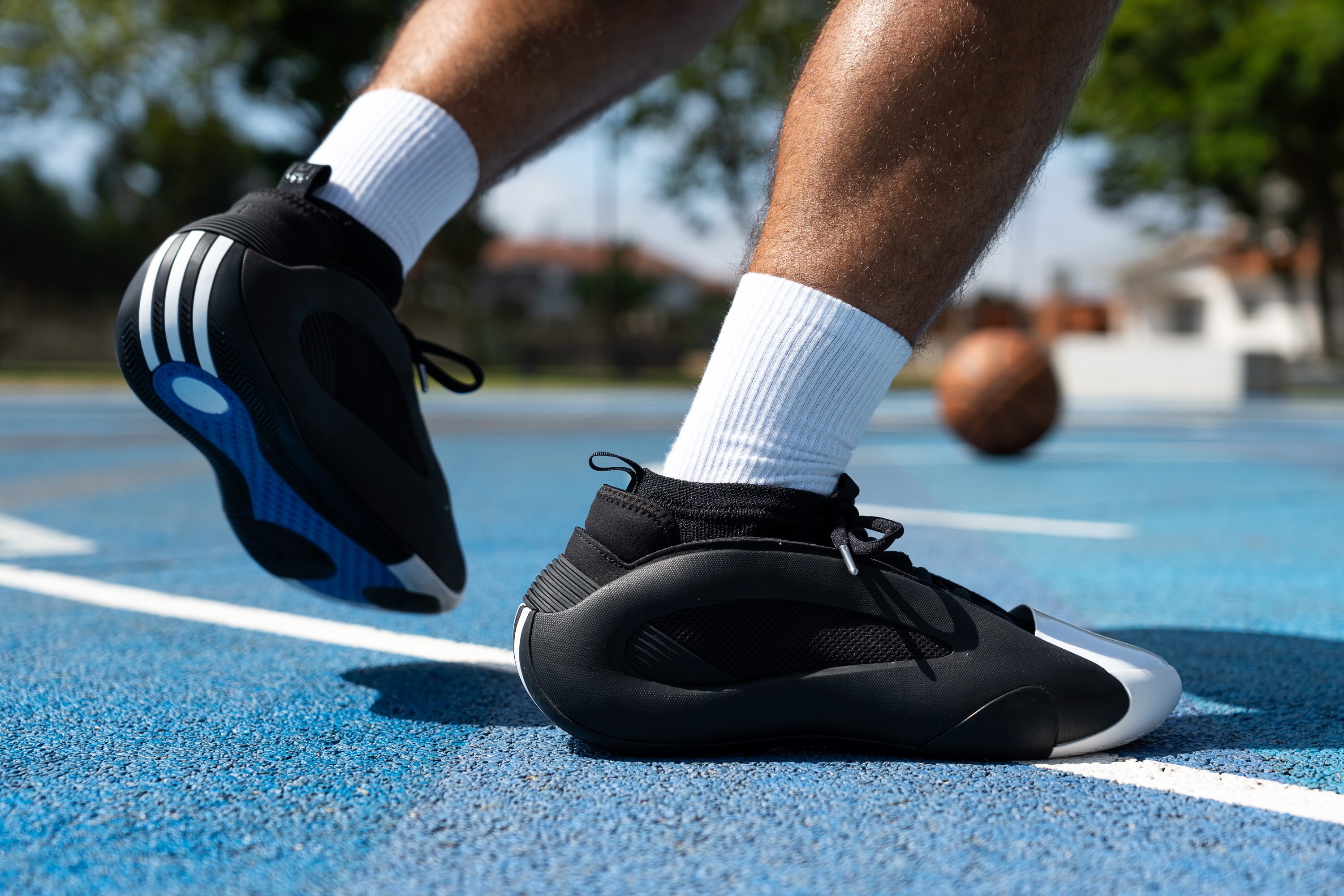 Cut in half: Adidas Harden Vol. 8 Review | RunRepeat