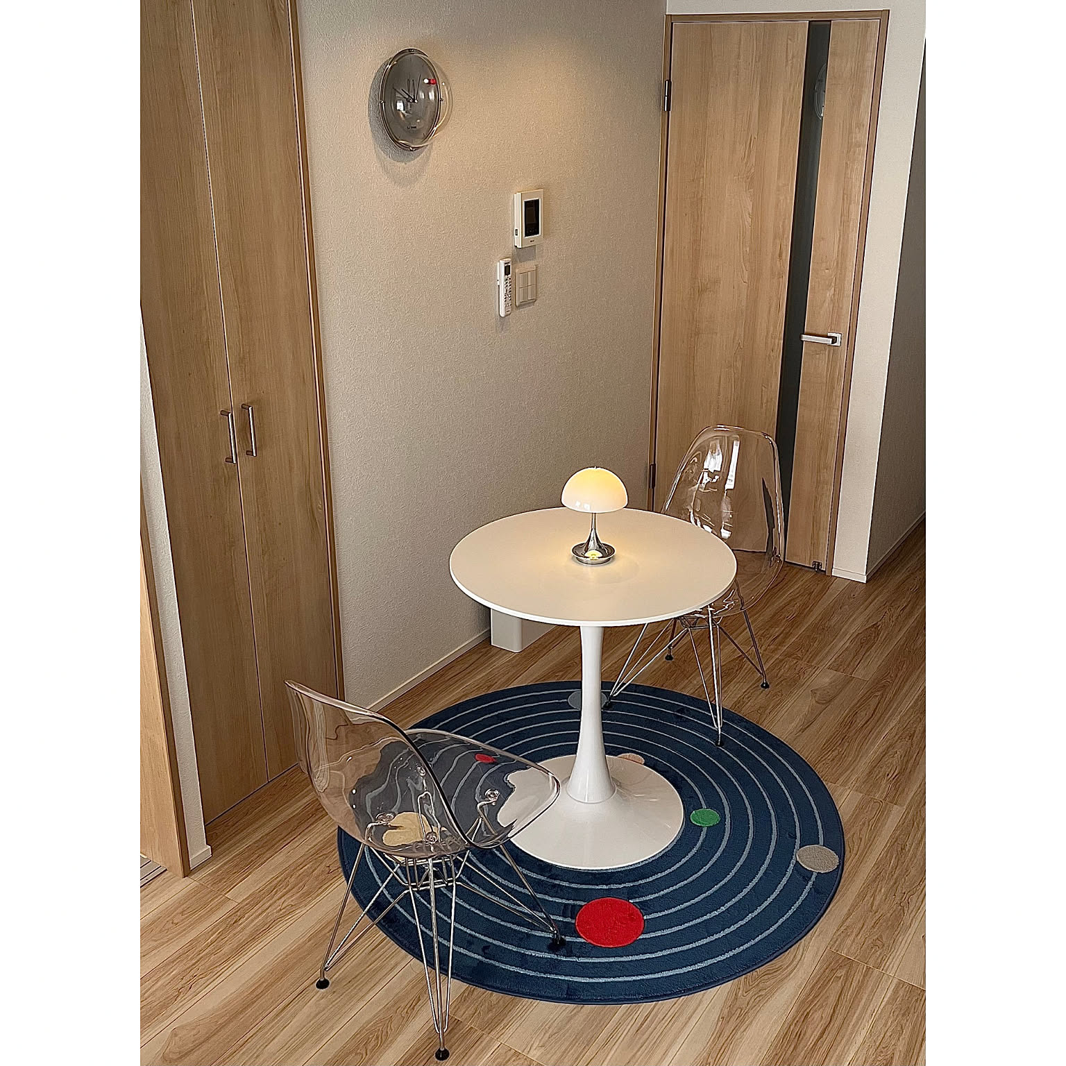 ミッドセンチュリー スペースエイジのおすすめ商品とおしゃれな実例