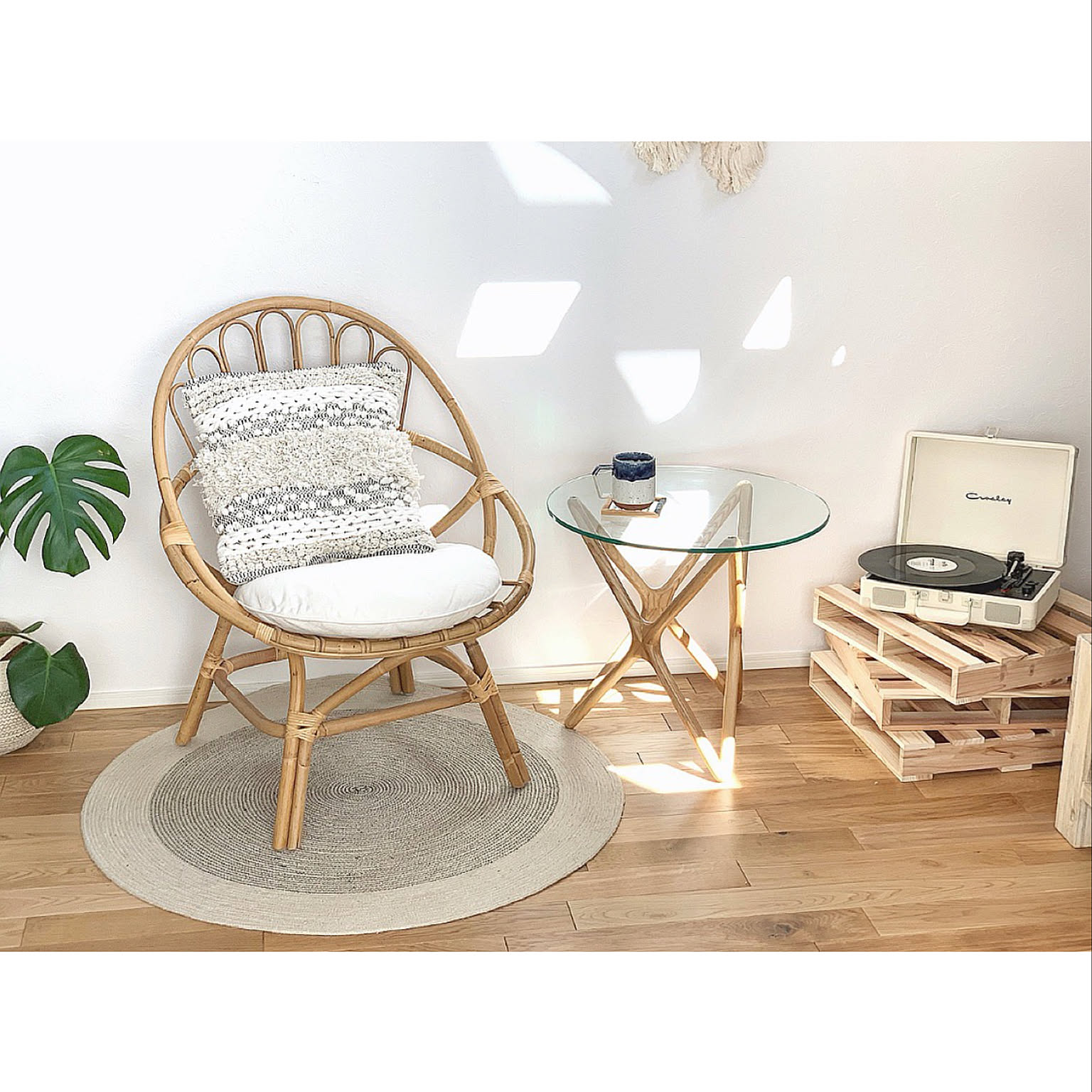 曲線に包まれて過ごす最高の自分時間。unicoラタンソファ」 by nana