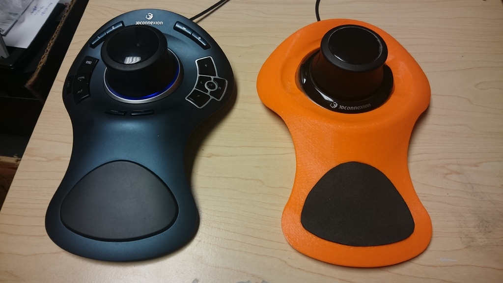 Thingiverse - 3dconnexion SpaceNavigator Handrest by DarthBane