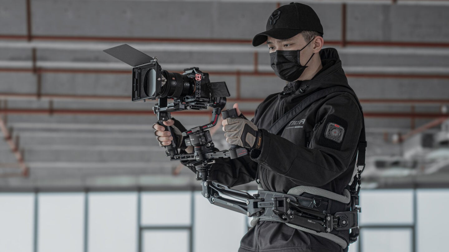 Tilta Float Dual Handle Support System (Open Box) | Tilta