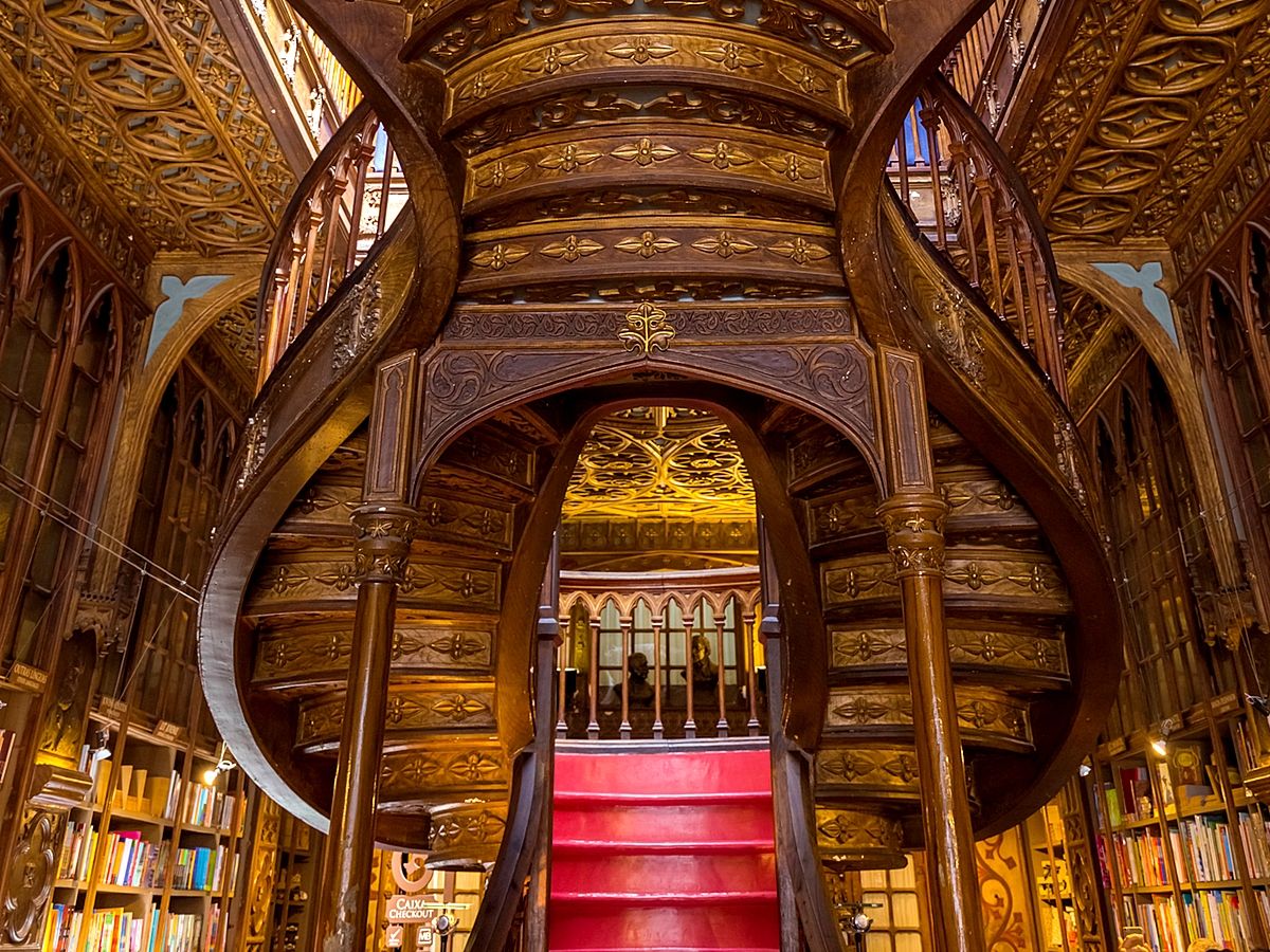 ポルト市内観光半日ツアー 鉄板5か所！ポルト大聖堂＋世界遺産レロ書店