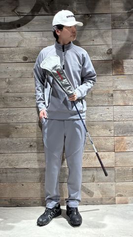 MEN'S 3D LOGO HALFZIP TOP（メンズ 3Dロゴ ハーフジップトップ