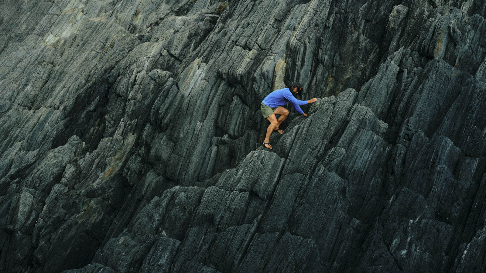 The light of Yakushima | 山と道 U.L. HIKE & BACKPACKING