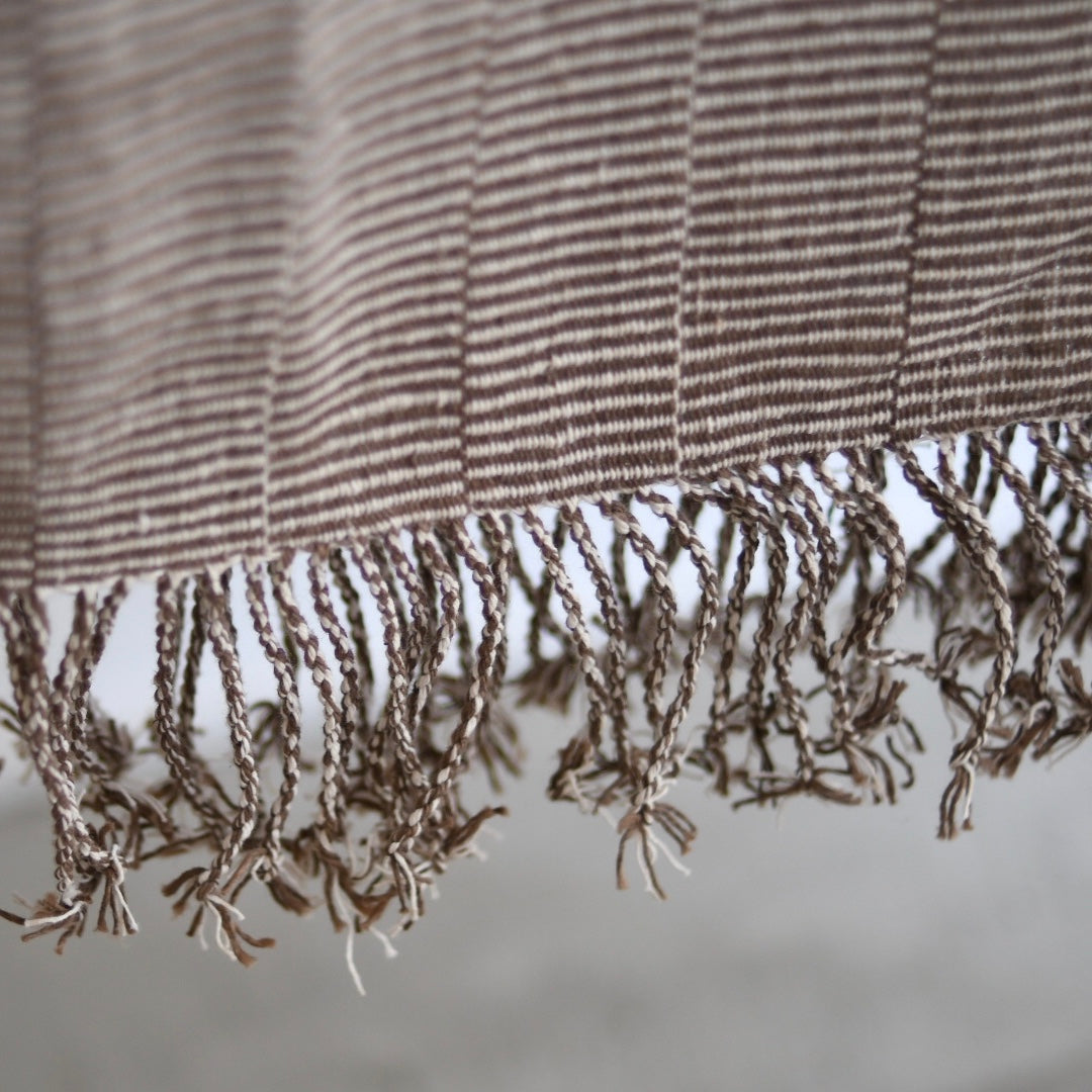 カレン族手織り布 大判クロス（黒檀染め） – cholon