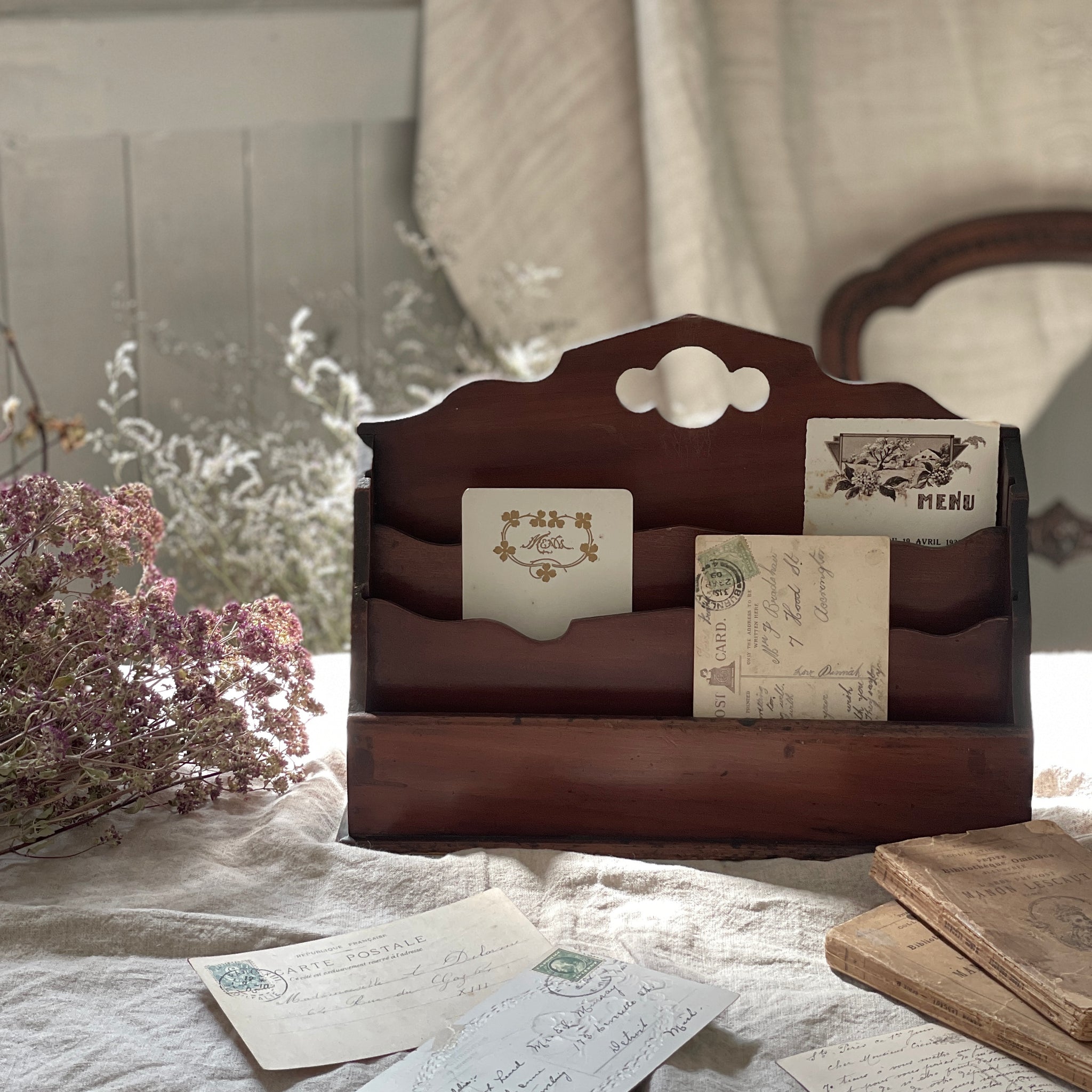 マホガニー材レターラック（横幅32.5cm） フランスアンティーク