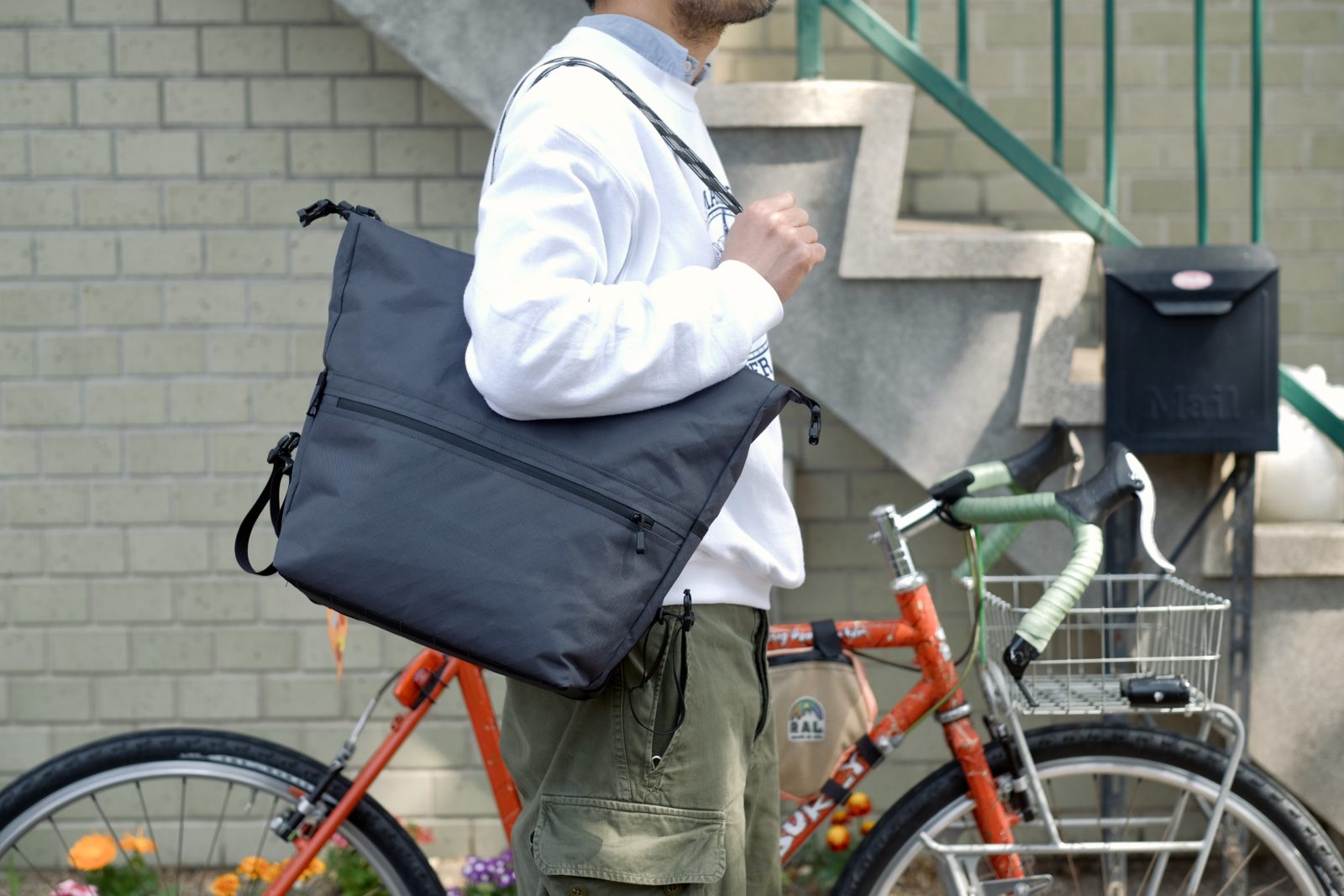 OUTER SHELL ADVENTURE】Everyday Tote / 毎日使うものだからこそ最良