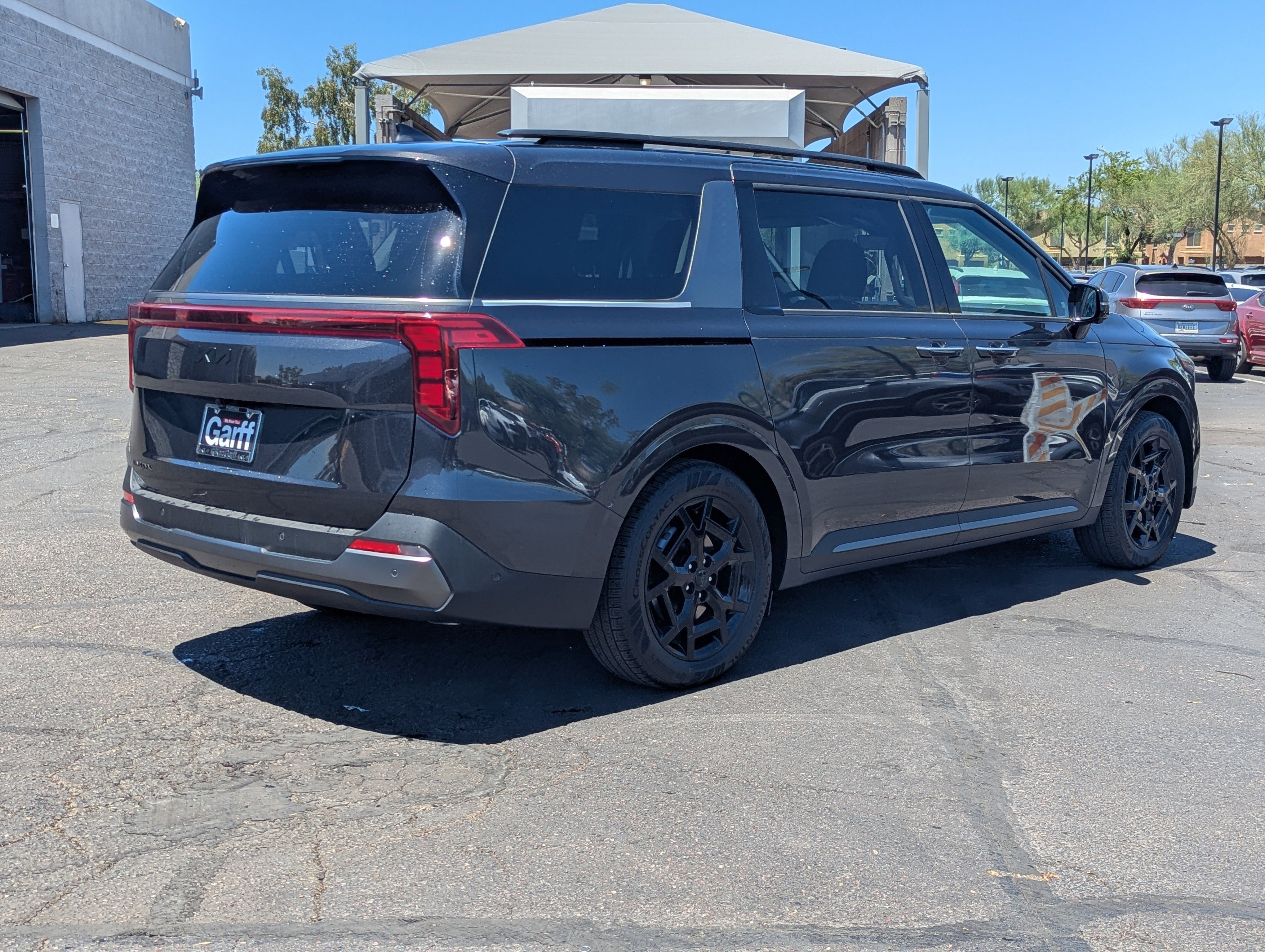 New 2026 Kia Carnival SX Mini-van, Passenger #T6567457 | Ken Garff