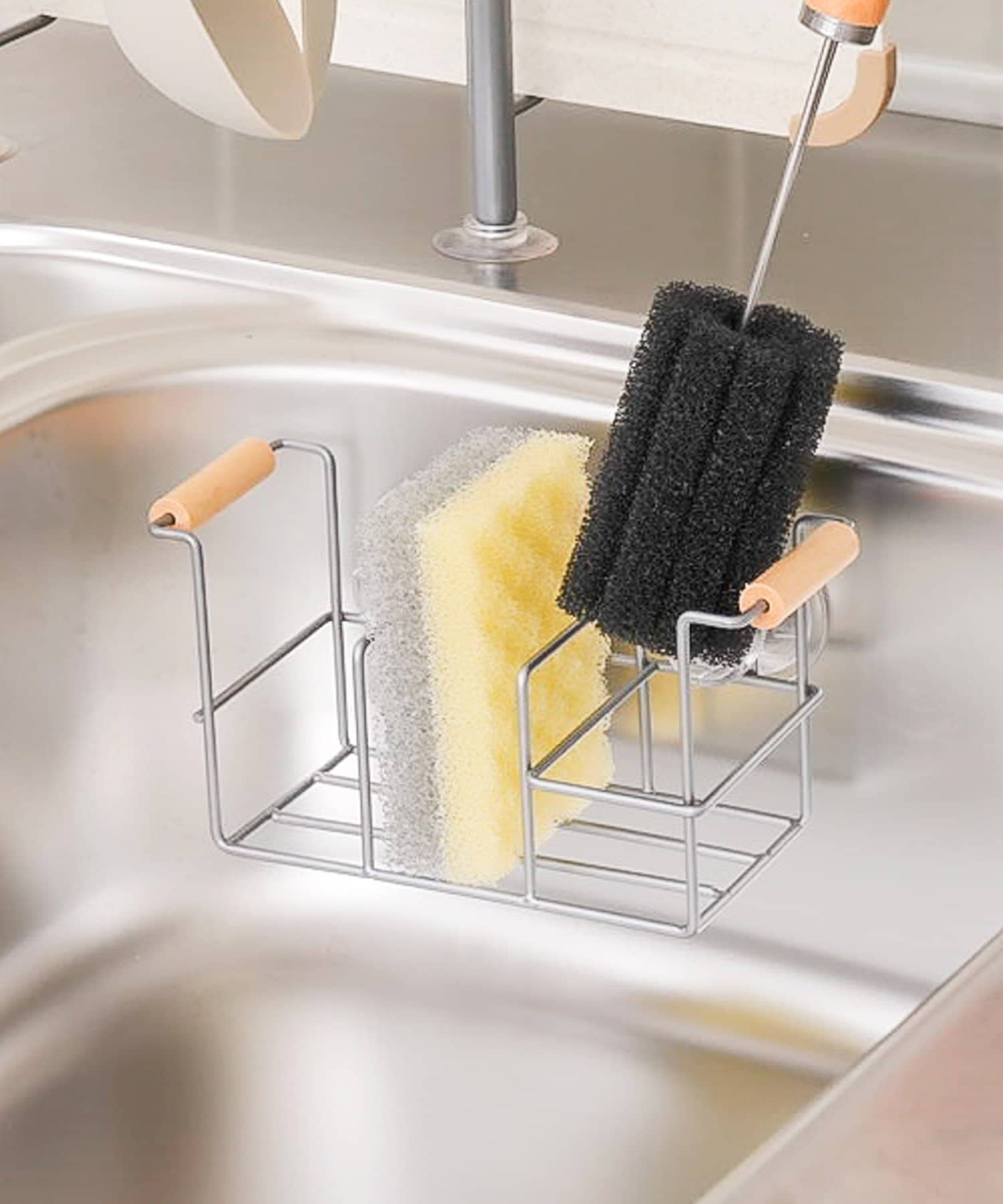 吸盤付きスポンジホルダー／KITINTO | 3COINS(スリーコインズ)ライフ