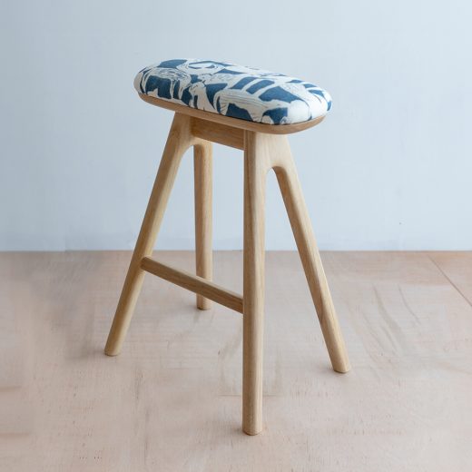 スリムで使いやすい！キッチンに最適なスツール | カテゴリ【商品