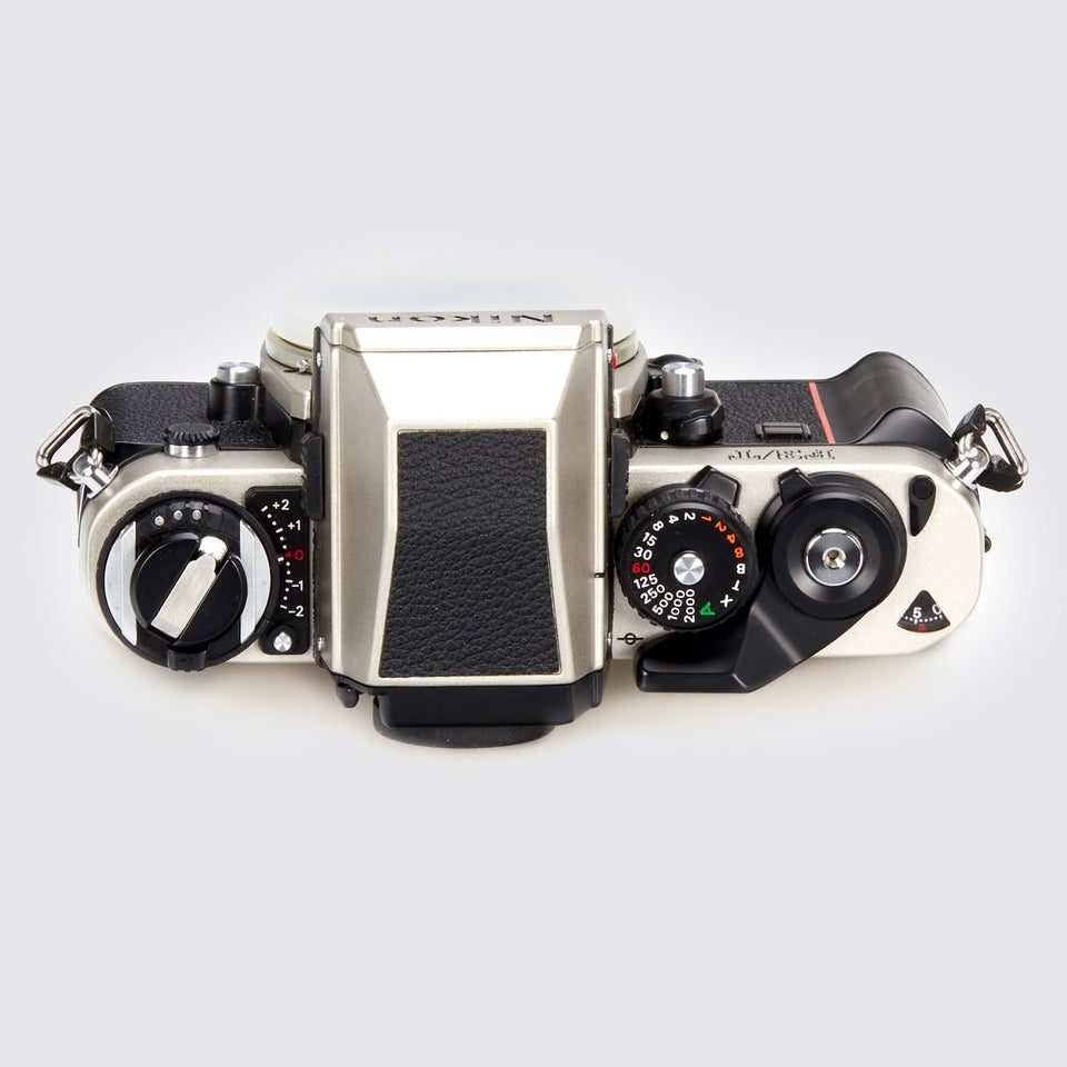 □希少・超極上美品【ほぼ新品】ニコン Nikon F3/T チタンシルバー