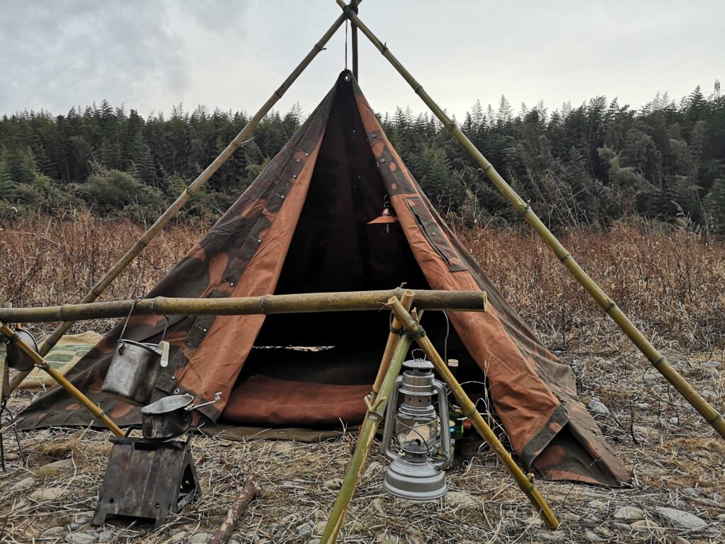 ハンガリー軍ポンチョテント：迷彩が素敵なおすすめ軍幕を紹介 | 趣味