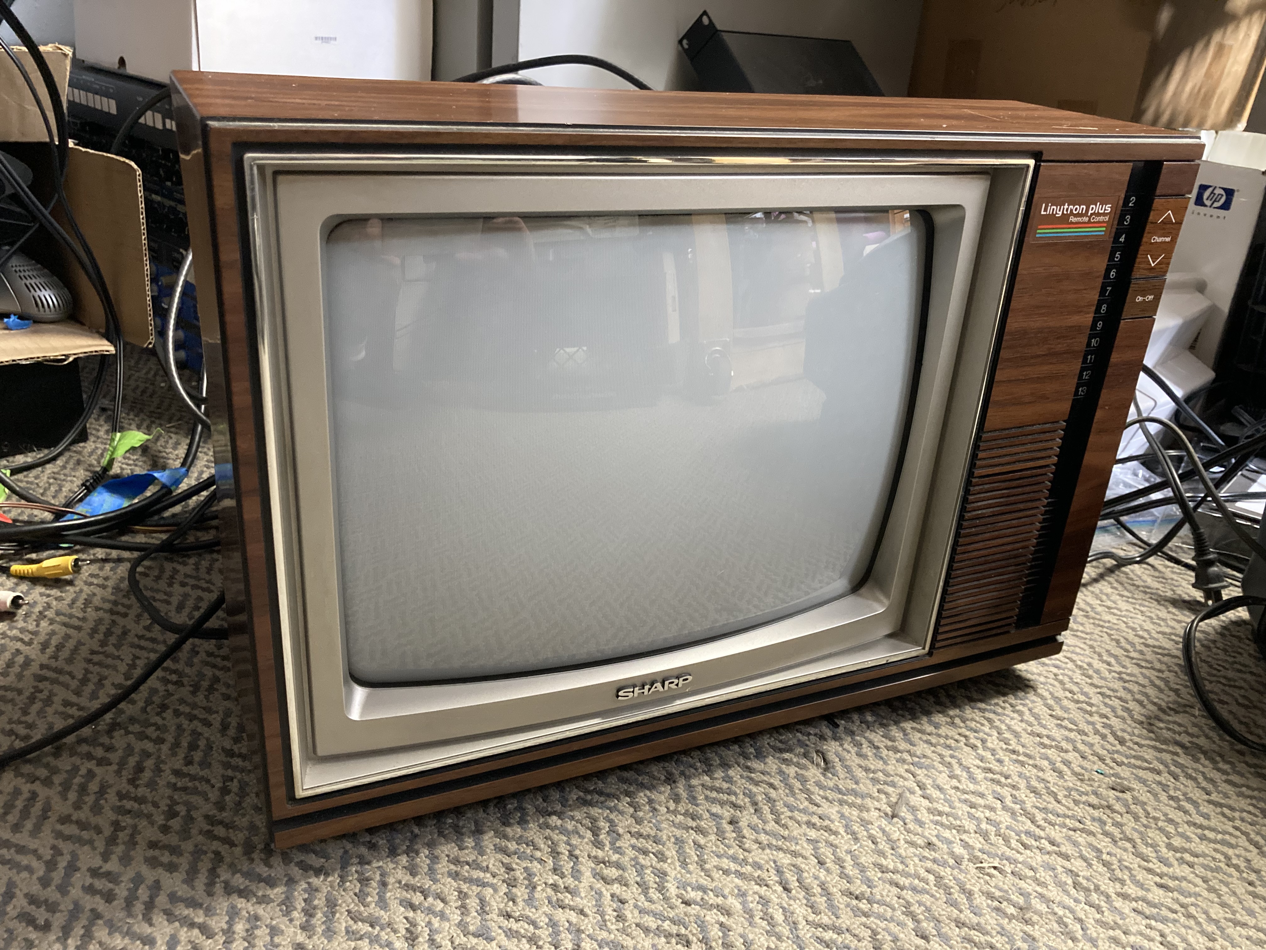 Sharp 13J33 | CRT Database