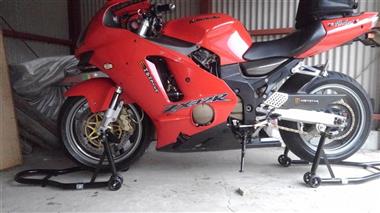 カワサキ ZX-12Rのパーツレビュー｜みんカラ (4ページ目)