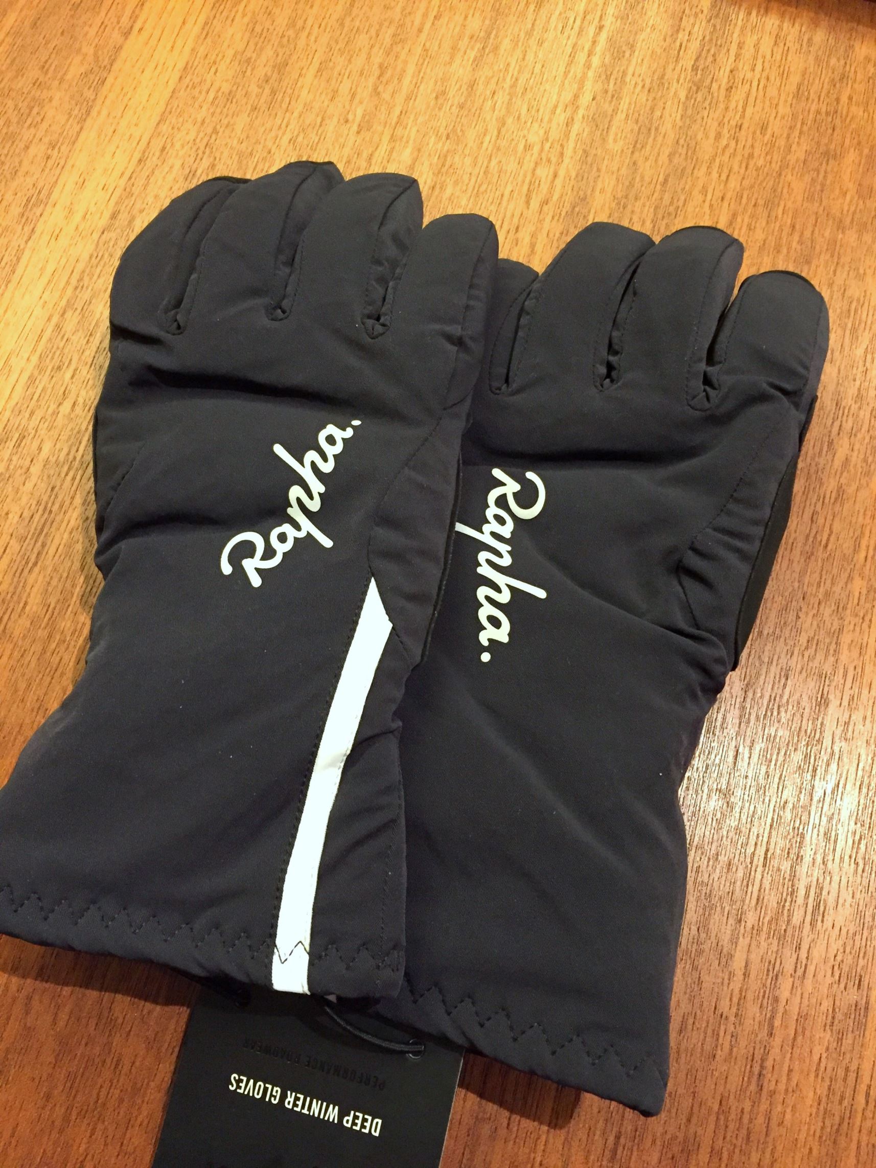 RAPHAの真冬用グローブ、「DEEP WINTER GLOVES（ディープ ウィンター