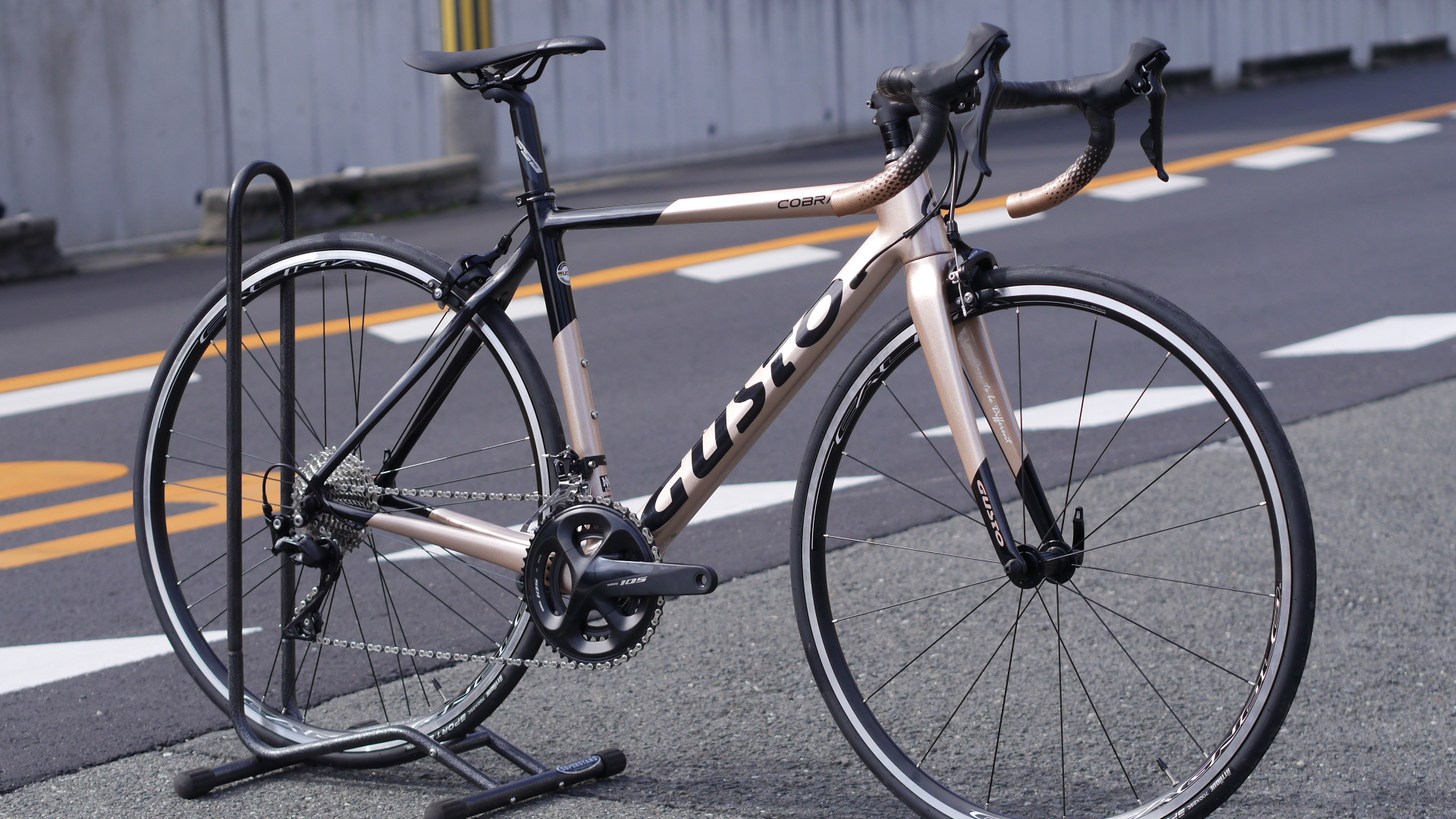 20230216入荷情報☆ 「GUSTO」グスト /「COBRA」/コブラ XSサイズ