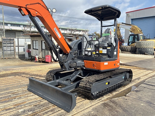 日立建機 ZX50U-5B | 兵庫県のミニ油圧ショベル(ミニユンボ