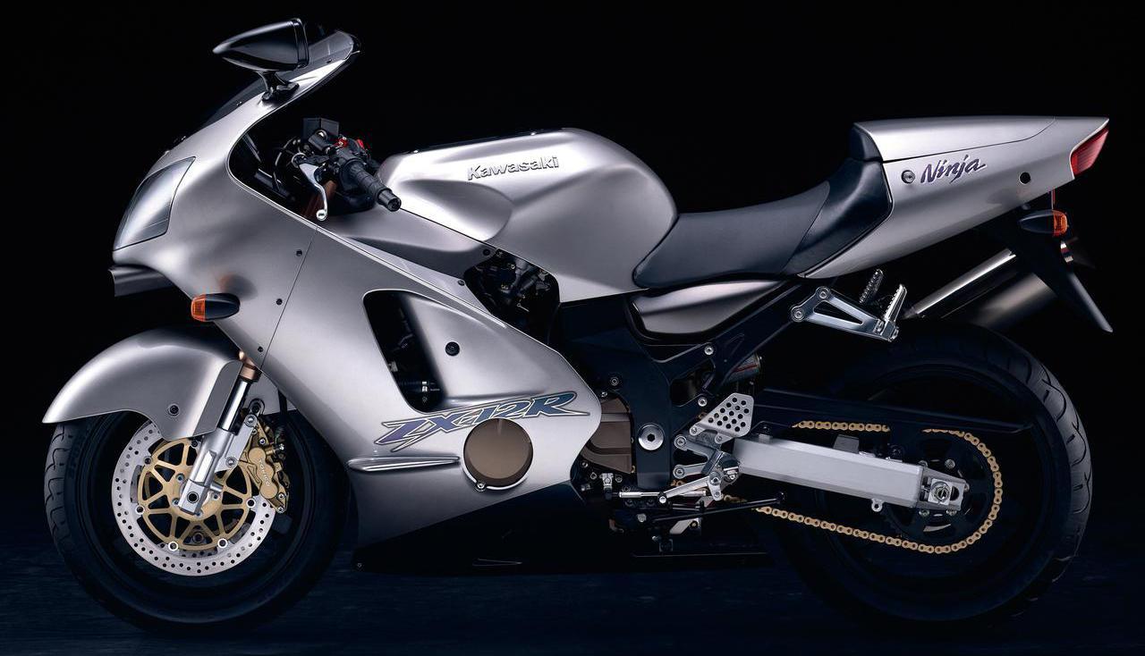 カワサキ「Ninja ZX-12R」2000年｜時速300km大戦の最後の刺客！ 最高