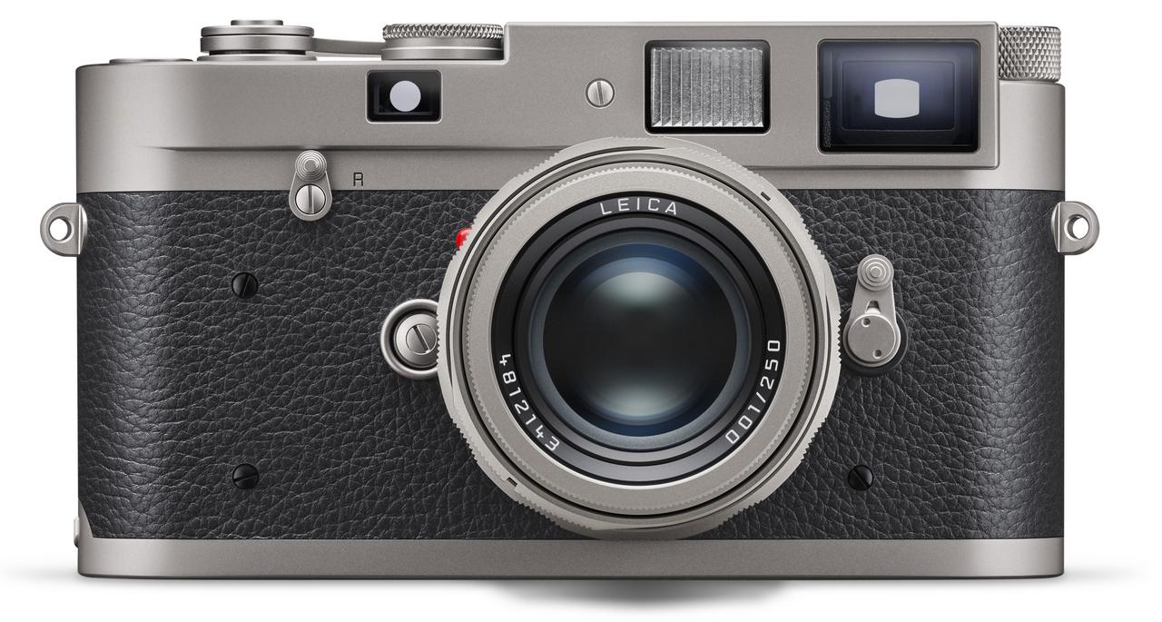 チタンを纏ったライカのフィルムカメラ「M-Aチタンセット」発売