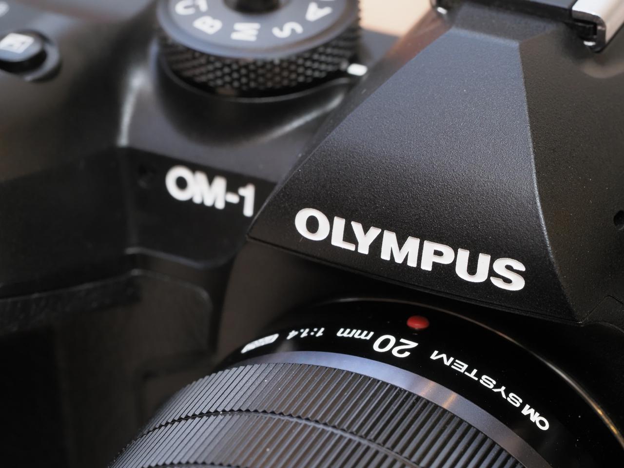 OM デジタルソリューションズ「OM SYSTEM OM-1」はどんなカメラ？ プロ