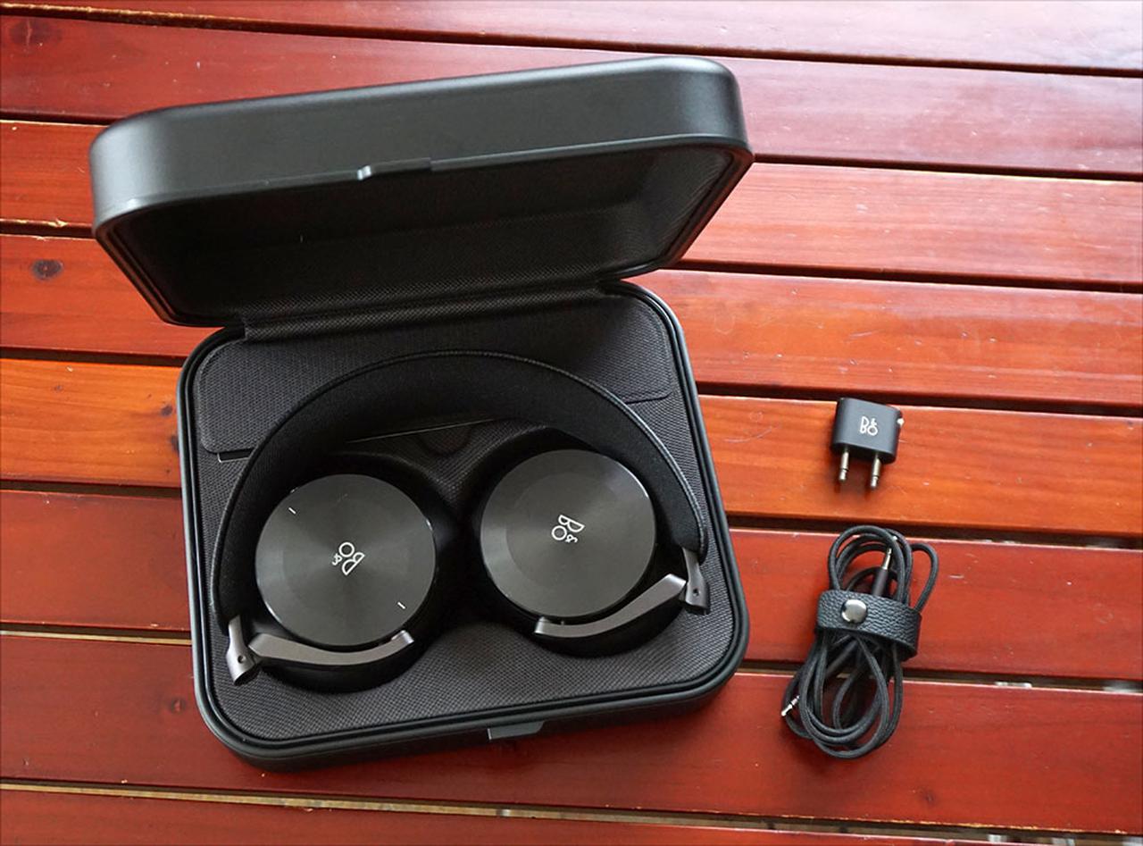 Bang & Olufsenのワイヤレスヘッドホン「Beoplay H95」は、音楽を