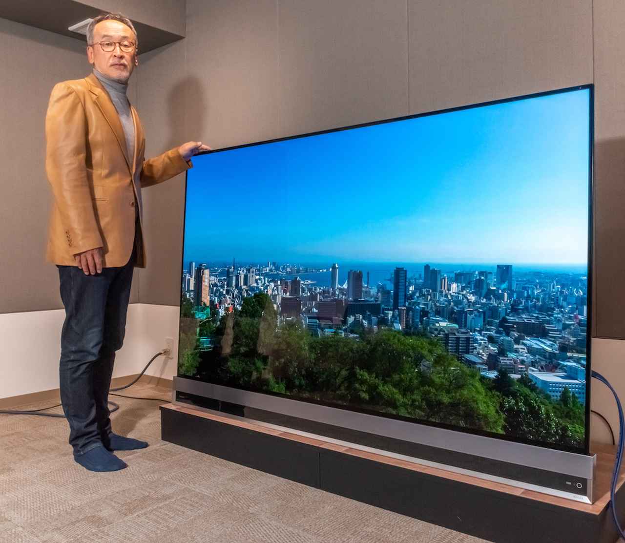 東芝レグザ史上最高画質を実現した、77インチ有機ELテレビ「77X9400