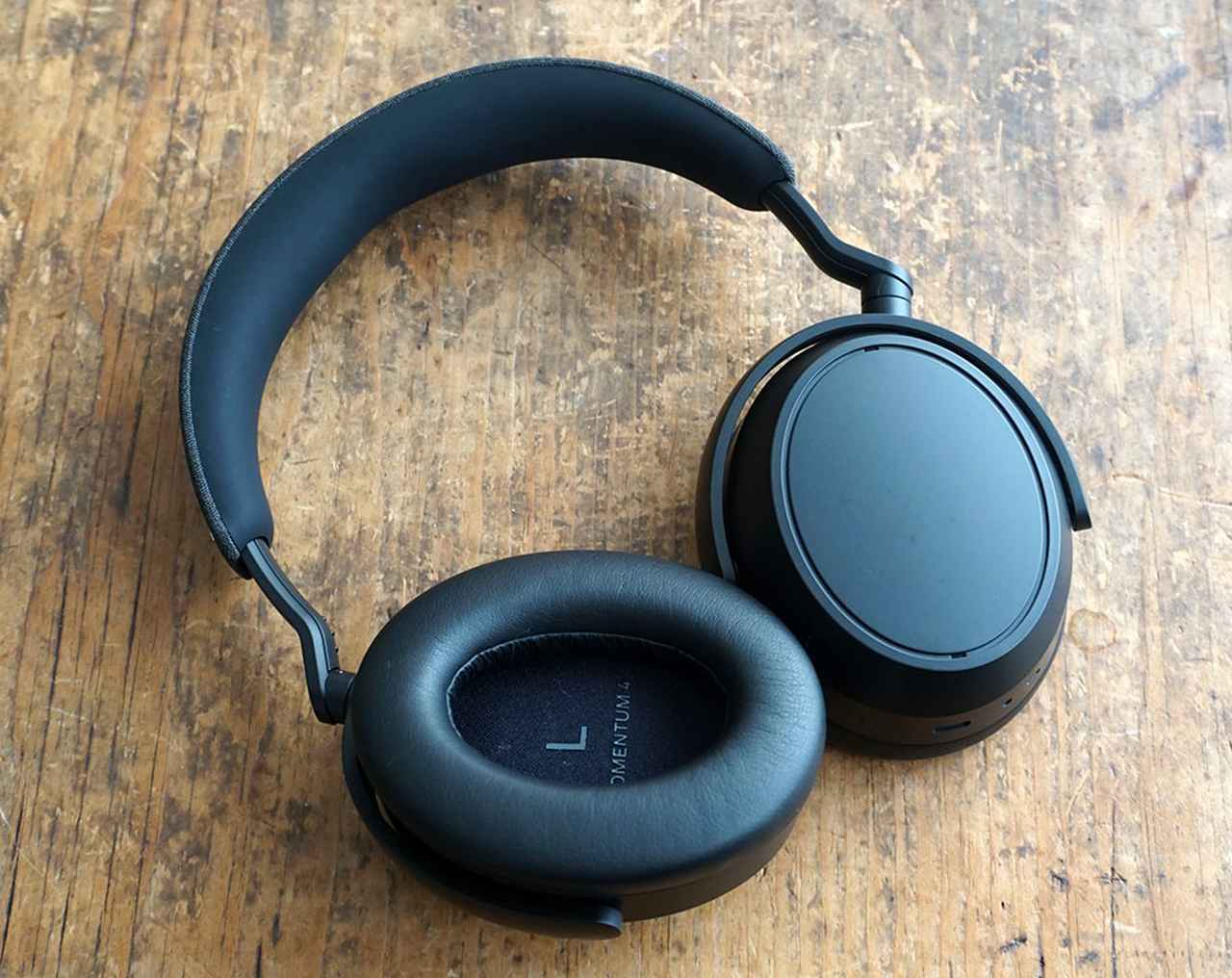 ゼンハイザーが、ノイズキャンセリング対応ワイヤレスヘッドホン